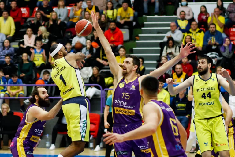 CSU joacă cu medaliile de bronz pe masă