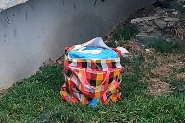 FOTO Alertă pe strada Siretului din Sibiu din cauza unui pachet abandonat