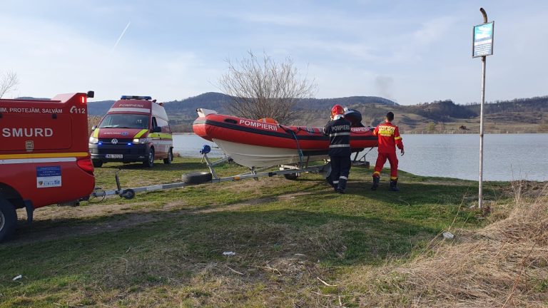 FOTO Un bărbat din Avrig a anunțat la 112 că soția sa ar intenționa să se sinucidă