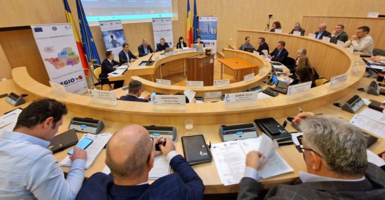 Programul ADR Centru, de un miliard de euro, dezbătut la Sibiu