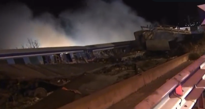 38 de morți și 85 de răniți după ce două trenuri s-au ciocnit în Grecia