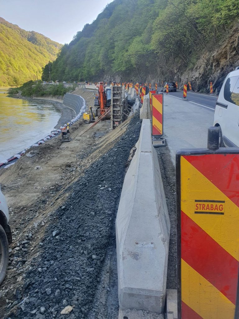 Circulație pe ambele sensuri pe Valea Oltului, la Boița, în minivacanța de 1 mai