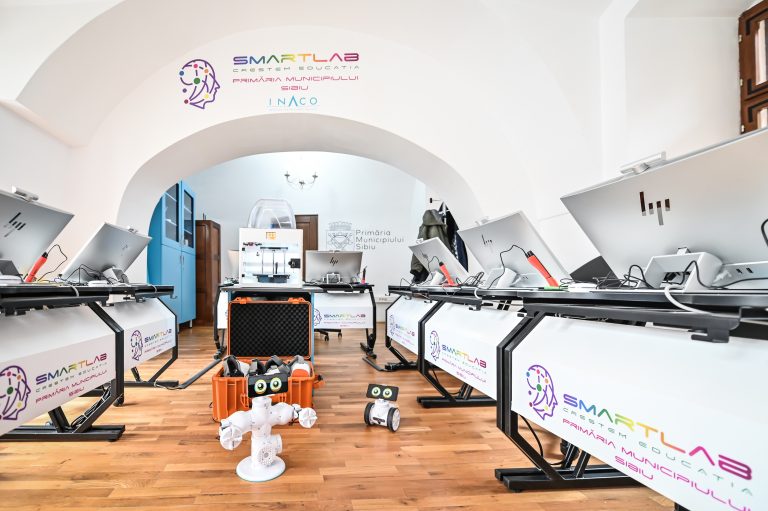 S-a deschis oficial primul Smart Lab din Sibiu