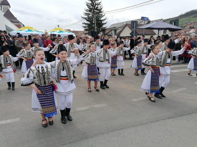 Spectacol folcloric în prima zi de Paști, la Mediaș