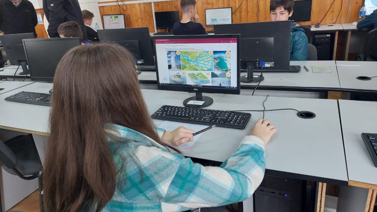 FOTO Rezultate excepționale pentru elevii sibieni la ”Terra – Mica Olimpiadă de Geografie”