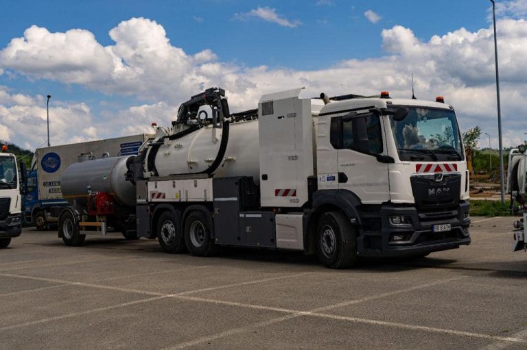 FOTO Echipamente noi pentru Apa Târnavei Mari Mediaș