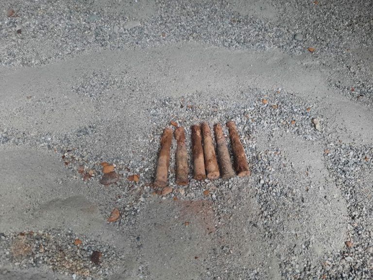 FOTO Cartușe descoperite în Pădurea Dumbrava. ISU Sibiu a intervenit de urgență