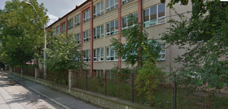 Instalație electrică nouă la o școală din Mediaș