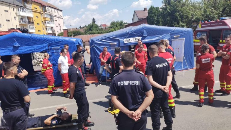 FOTO: Curs pentru personalul medical și paramedicii SMURD Sibiu în cazul unui Plan Roșu de intervenție