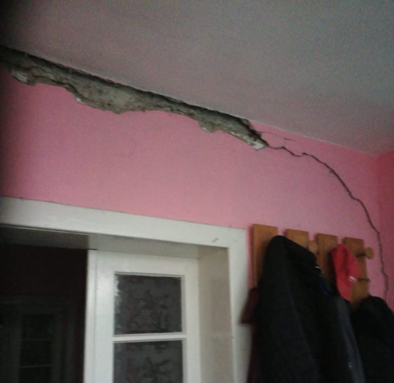 FOTO Cutremur semnificativ produs marți seara în România/Pagube materiale în două județe