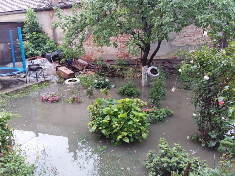 Un nou cod galben de inundații ce vizează și județul Sibiu. Valabil astăzi și mâine