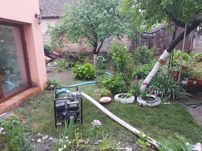 Cod Roșu de averse torențiale în două localități din județul Sibiu