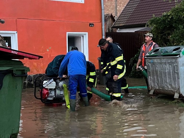 Schimbare totală a vremii: Cod Portocaliu de grindină și vijelii în Sibiu și alte județe din țară