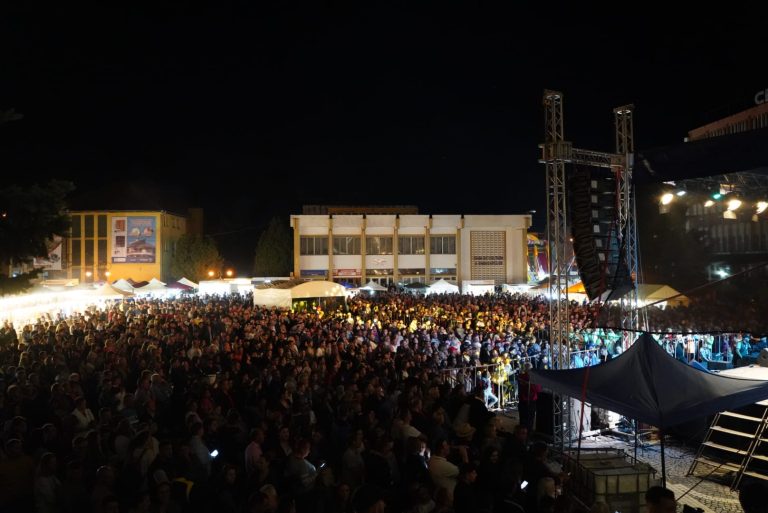 FOTO Zilele Mediașului, trei zile de distracție, concerte și lansări de carte