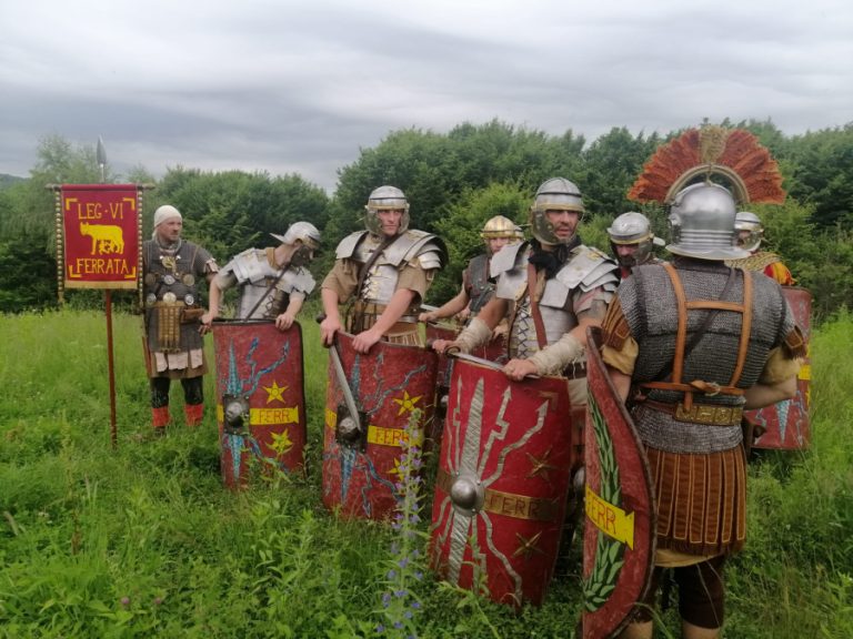 Cetatea dacică Tilişca, construită înainte de Burebista şi mai veche decât Sarmisegetusa, readusă la viață