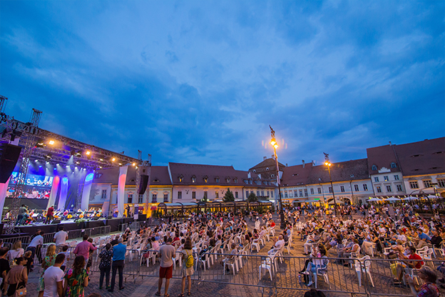 Regal de muzică clasică, fado, modă, cultură arabă și meșteșuguri artistice tradiționale. Din recomandările noastre pentru acest weekend în Sibiu
