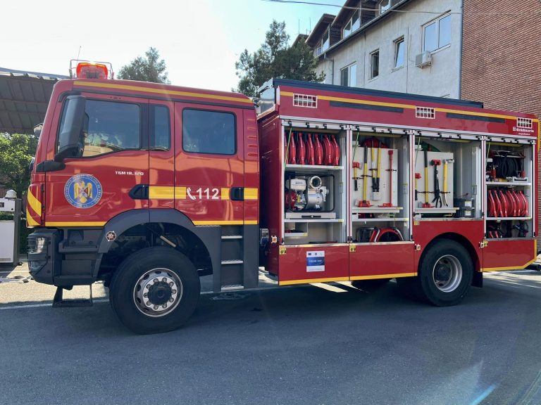 ULTIMA ORĂ: 11 copii de la un ștrand din Avrig au ajuns la spital, fiind suspecți de toxiinfecție alimentară