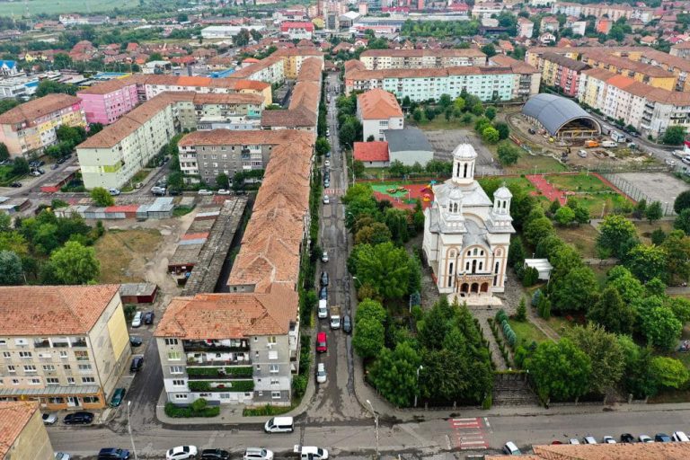 Investiții majore în cartierul medieșean Vitrometan