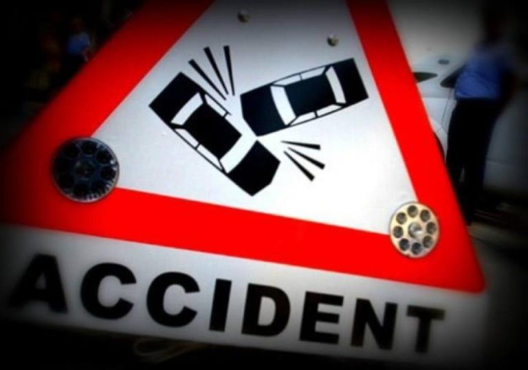 Tânăr din Sibiu aflat pe o motocicletă, rănit de un șofer care nu s-a asigurat la schimbarea benzii