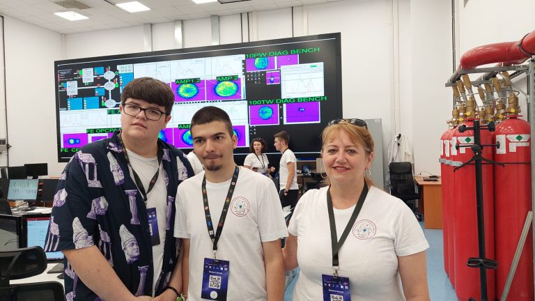 FOTO: Elevi din Sibiu și Mediaș, premiați la un concurs național de geografie