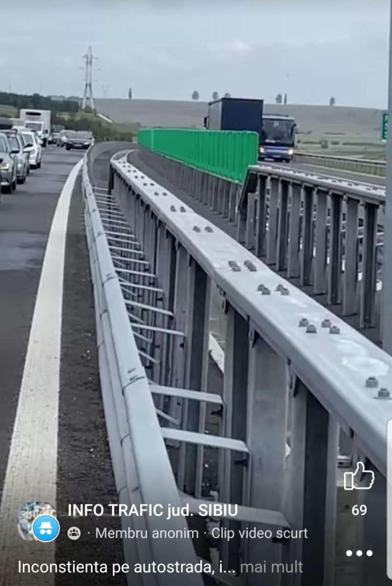 FOTO/VIDEO: Șoferul unui autocar cu 32 de pasageri a mers înapoi, pe banda de urgență, pe A1