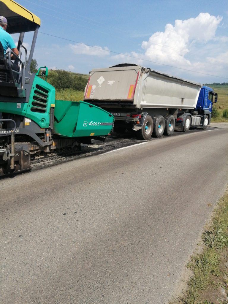 Drumuri și Poduri Sibiu continuă lucrările de reparații și întreținere a drumurilor județene