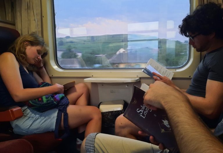 Ziua Internațională a Iubitorilor de Cărți este astăzi!