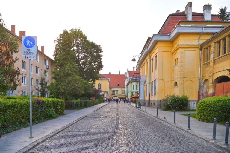 FOTO: Zona Piața Schiller – strada Arhivelor este liberă de mașini. „Șoferii au avut nevoie de ceva timp să înțeleagă”