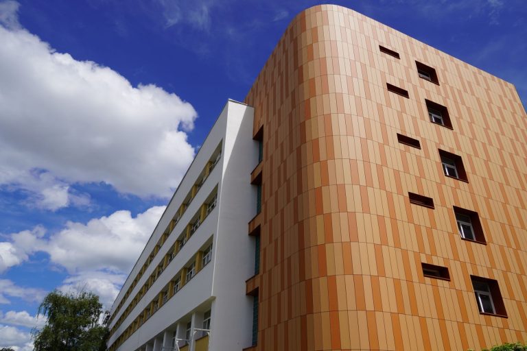 Reabilitarea clădirii „Maternității Noi” prinde contur