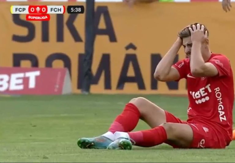FOTO: Accidentare îngrozitoare pentru un jucător de la FC Hermannstadt în meciul cu Petrolul