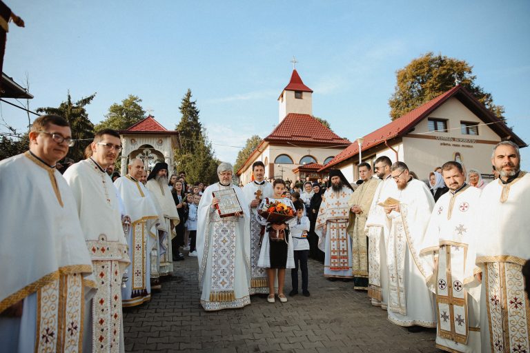 FOTO: Sărbătoarea Hramului la Biserica din Cimitirul Ortodox din Mediaș