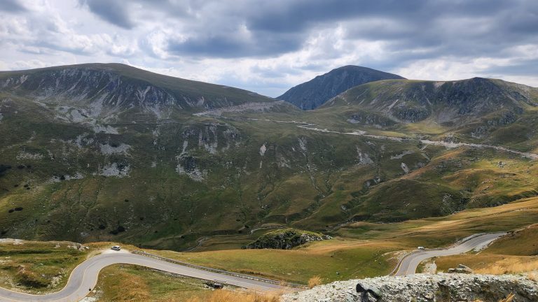 Astăzi se închide circulația pe Transfăgărășan și Transalpina