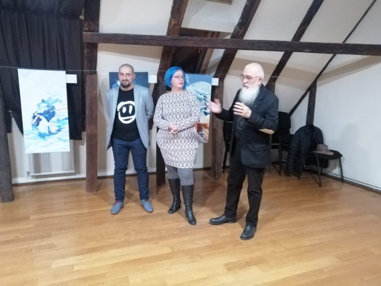 ”Versus” la Galeria NAC din Sibiu. Expun Roxana Băcilă și Claudiu Peța