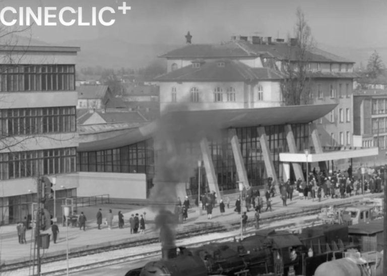 FOTO/VIDEO: Imagini unice din Mediaș în anul 1969. Cum arătau Sala Sindicatelor, Poșta sau gara