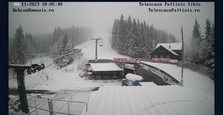 FOTO: A nins ca în povești la Păltiniș. Drumul spre stațiune este acoperit cu zăpadă