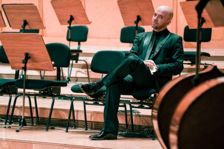 EXCLUSIV. Interviu cu managerul filarmonicii Sibiu, Cristian Lupeș