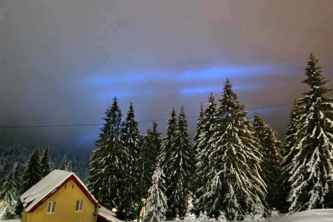 FOTO/VIDEO minunat: Aurora Boreală, din nou pe cerul României