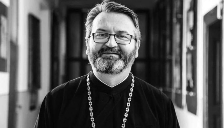 Decanul Facultății de Teologie din Sibiu, Daniel Buda, va fi înmormântat în Maramureș