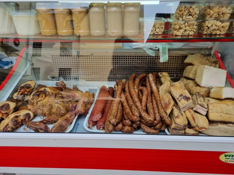 Ultima piață volantă din acest an în Curtea Consiliului Județean Sibiu