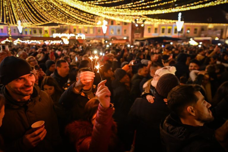 Petrecere de Revelion în Piața Mare din Sibiu. Show-ul începe la 22.30