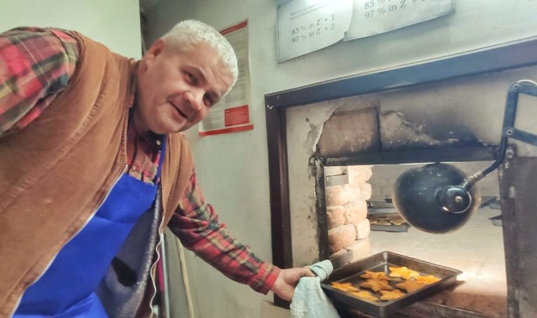 ”Turta dulce de Cisnădioara”. O tradiție de secole, pentru Noaptea Ajunului de Crăciun