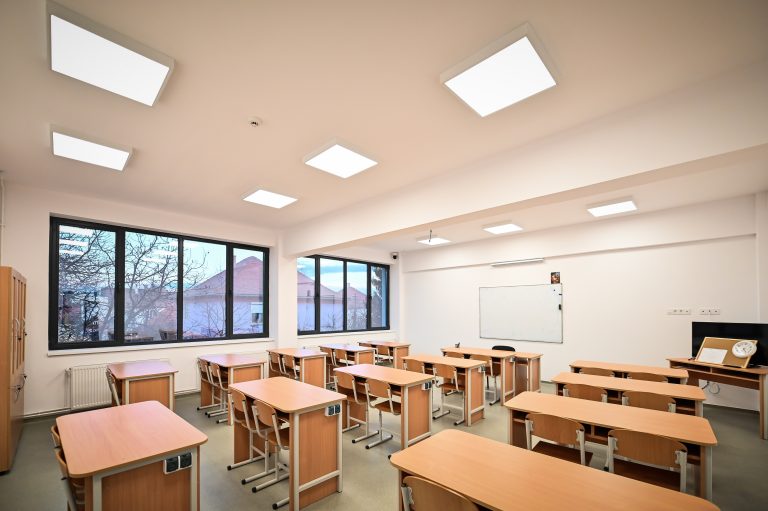 A fost semnat ordinul. Fiecare școală va avea un „buton roșu”