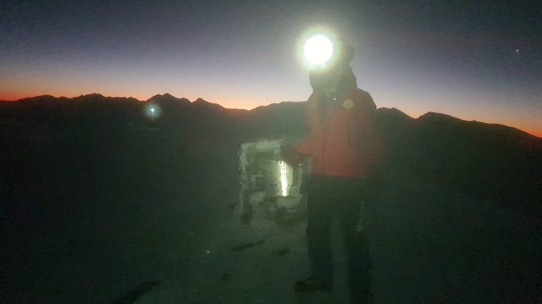 FOTO: Bărbat de 61 de ani, dat dispărut. Salvamontiștii sibieni l-au căutat toată noaptea