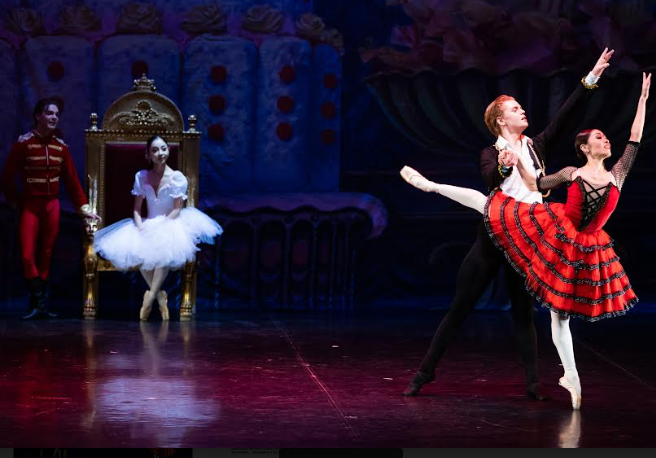 500 de sibieni petrec finalul de an la Teatrul de Balet Sibiu