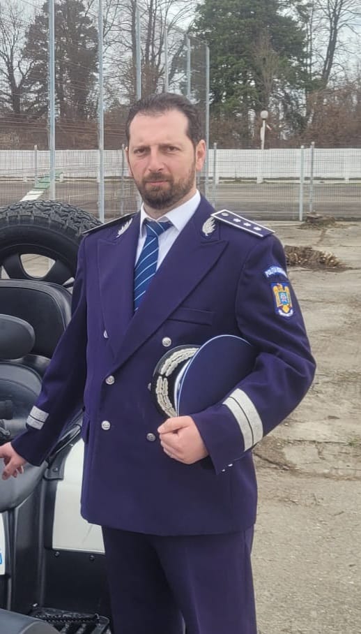 Dr. Marius Anghel. Veterinarul care salvează salvatorii