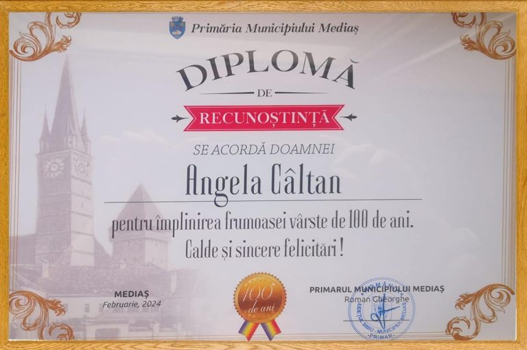 FOTO: Premii, respect și recunoștință pentru o medieșeancă la împlinirea a 100 de ani