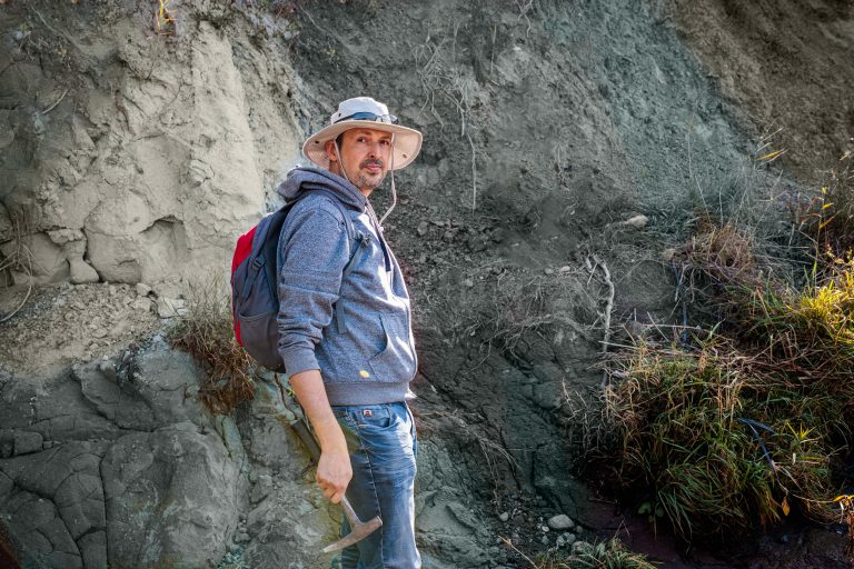 Nicolae Trif, muzeograful sibian care va derula un proiect de cercetare finanțat de National Geographic Society