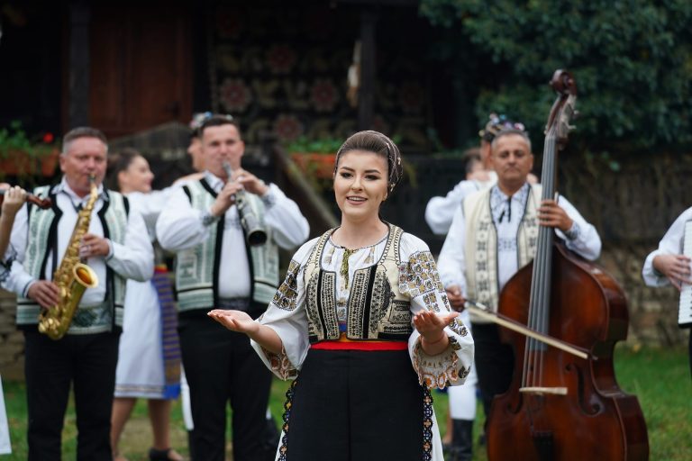 Medieșeanca Bianca Crețu, în concursul pentru Trofeul Festivalului „Lucreția Ciobanu”