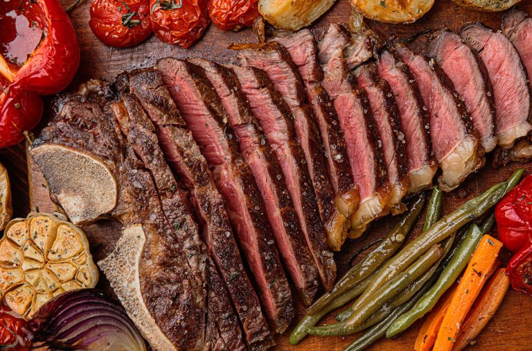 Ce mită mai cer polițiștii: 15 fripturi, mămăligă, roi de albine sau centrale termice