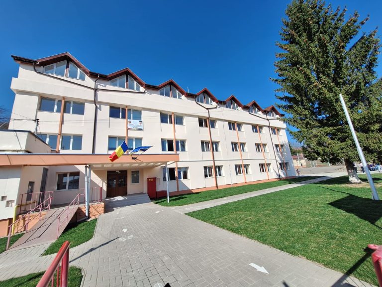 FOTO: Centrul Școlar de Educație Incluzivă Mediaș a fost modernizat cu aproape 5 milioane de lei